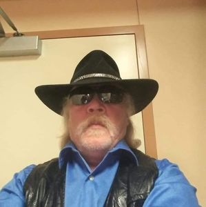 Meet your Posher, Russell